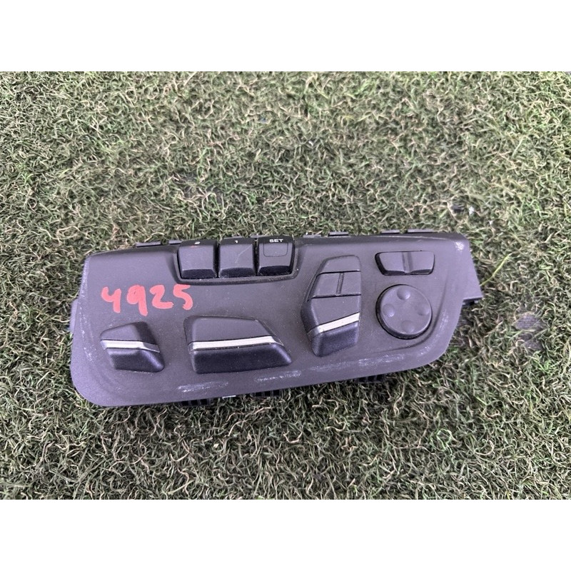 Блок регулировки сидения (закрытая категория) BMW X5 F15 2015 3.0 61319359817