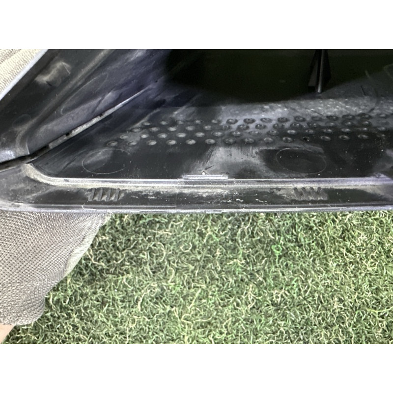 Повітрозабірник (подача палива) AUDI Q5 8R 2012 3.2 8R0129617B