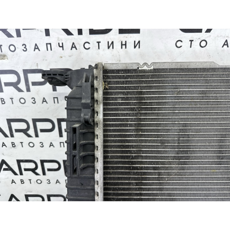 Радиатор охлаждения (система охлаждения) AUDI Q5 8R 2012 3.2 8K0121251AA