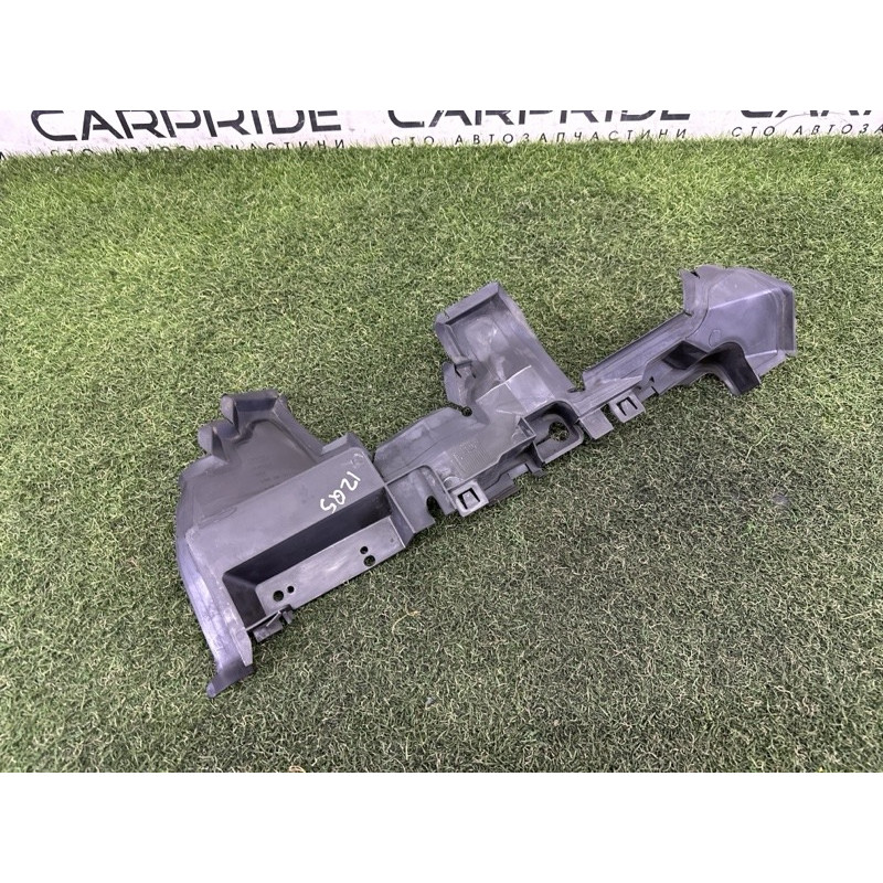 Повітропровід радіатора (кузов і елементи) AUDI Q5 8R 2012 3.2 8R0121283J