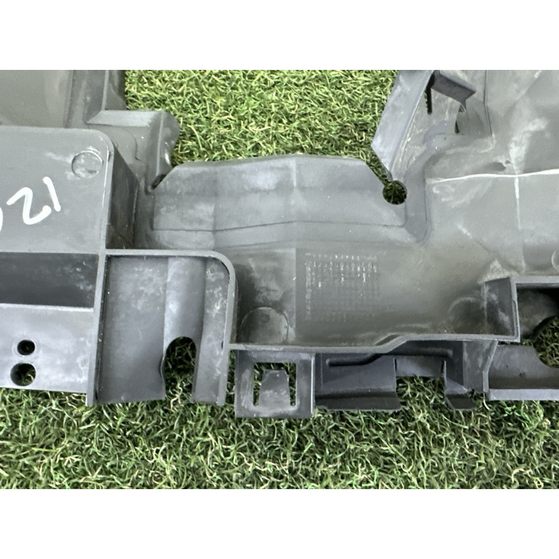 Повітропровід радіатора (кузов і елементи) AUDI Q5 8R 2012 3.2 8R0121283J