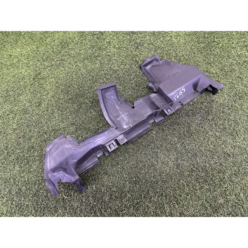 Воздуховод радиатора (кузов и элементы) AUDI Q5 8R 2012 3.2 8R0121284J