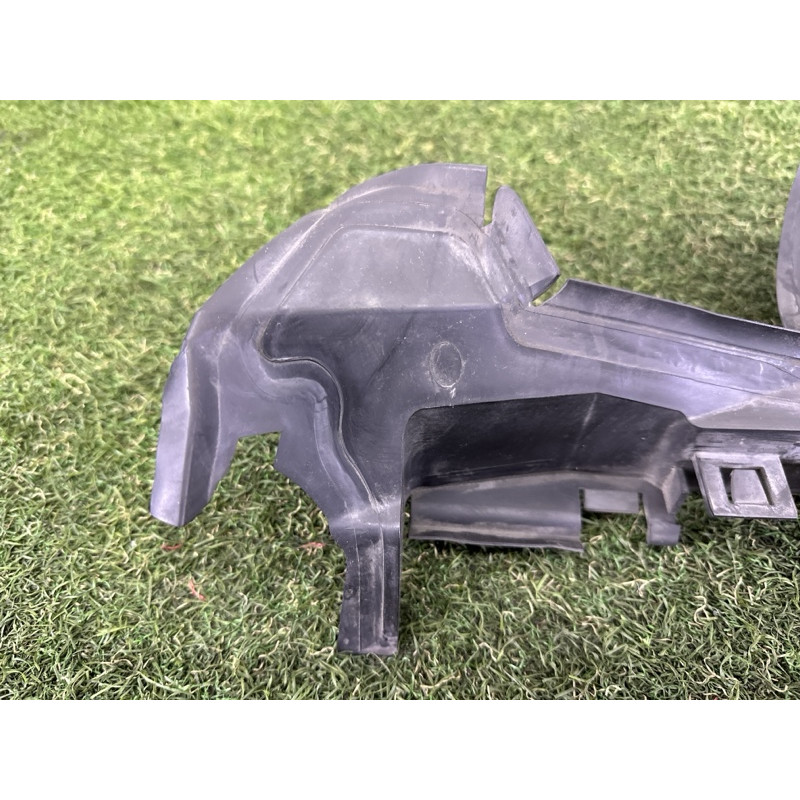 Воздуховод радиатора (кузов и элементы) AUDI Q5 8R 2012 3.2 8R0121284J