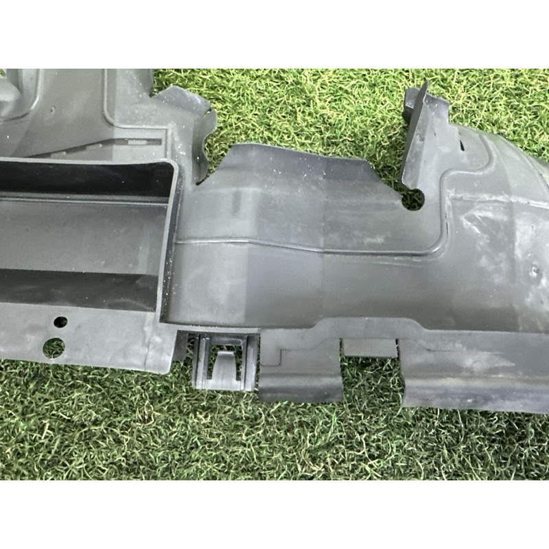 Воздуховод радиатора (кузов и элементы) AUDI Q5 8R 2012 3.2 8R0121284J