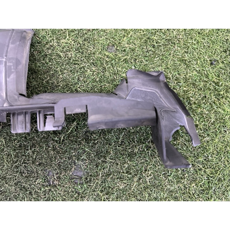 Воздуховод радиатора (кузов и элементы) AUDI Q5 8R 2012 3.2 8R0121284J