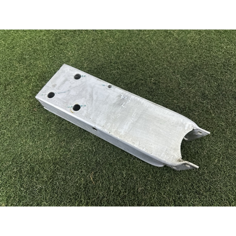 Кронштейн посилювача бампера (скло та дзеркала) BMW X3 F25 2013 2.0 51647274659