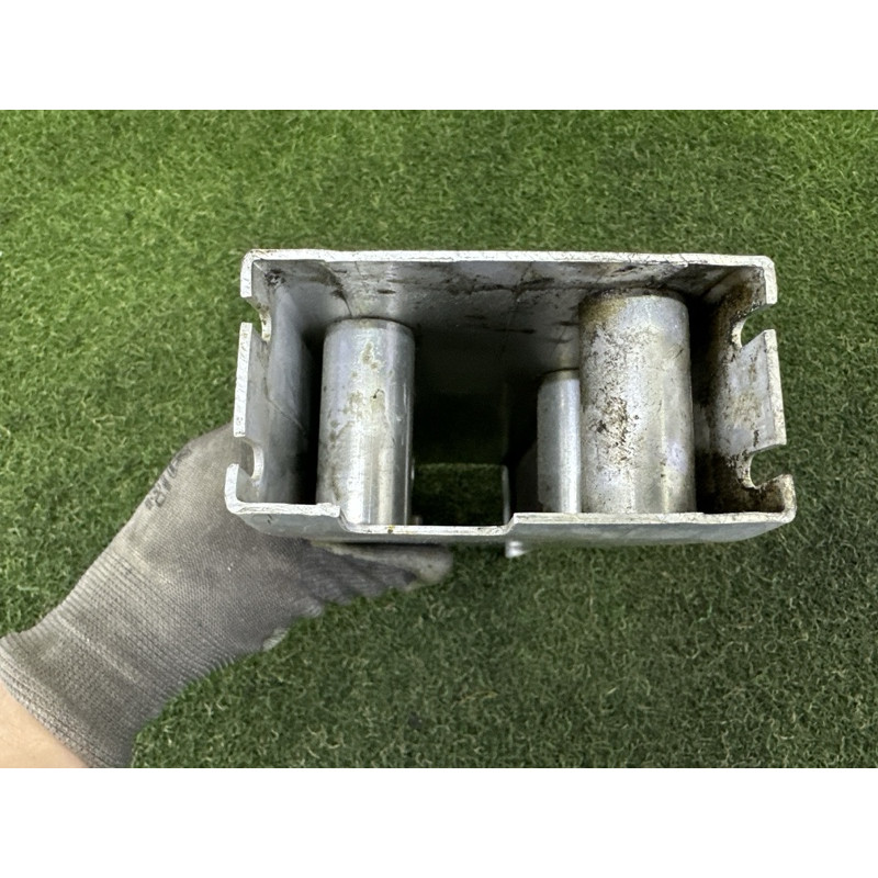 Кронштейн посилювача бампера (скло та дзеркала) BMW X3 F25 2013 2.0 51647274659