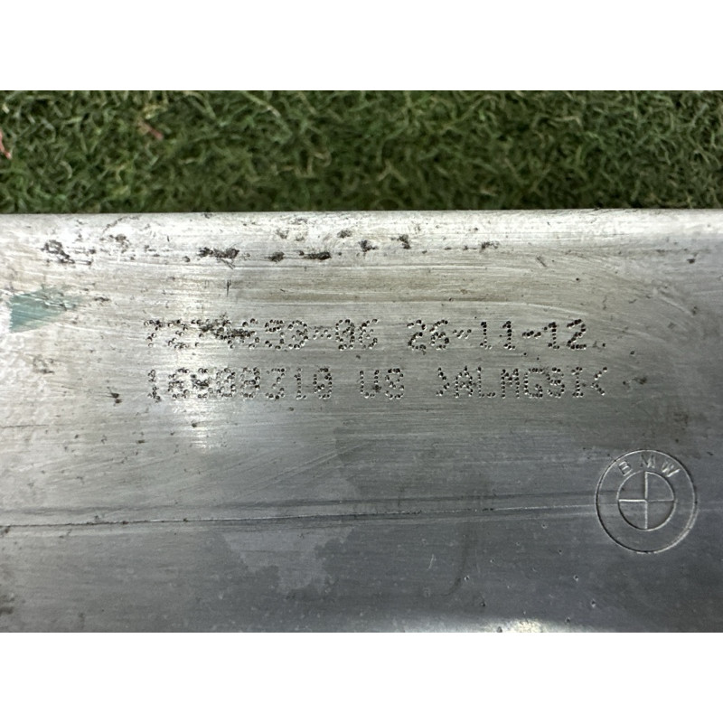 Кронштейн посилювача бампера (скло та дзеркала) BMW X3 F25 2013 2.0 51647274659