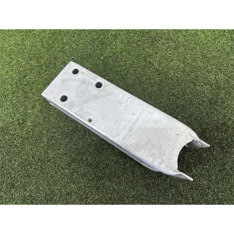 Кронштейн посилювача бампера (скло та дзеркала) BMW X3 F25 2013 2.0 51647274660