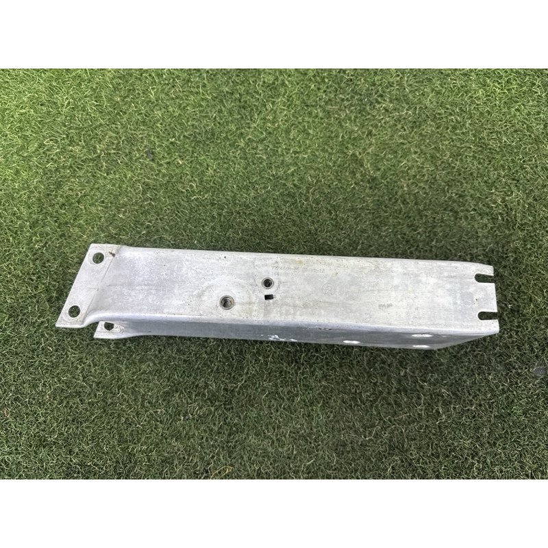 Кронштейн посилювача бампера (скло та дзеркала) BMW X3 F25 2013 2.0 51647274660