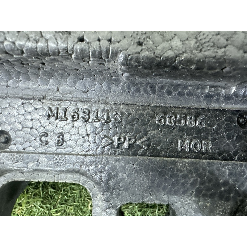Абсорбер (наполнитель) бампера (кузов и элементы) Jeep Grand Cherokee WK2 2014 5.7 HEMi 68223471AA