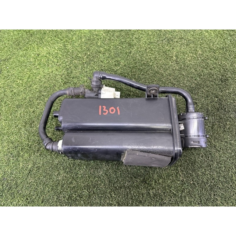 Паливний абсорбер (топливная система) LAND ROVER Range Rover L405 2014 5.0 LR061273