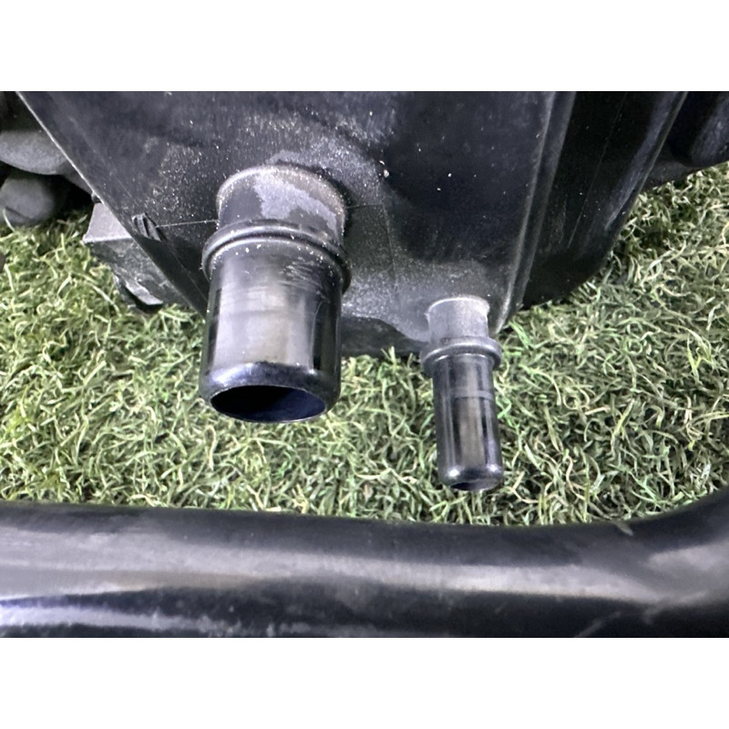 Паливний абсорбер (топливная система) LAND ROVER Range Rover L405 2014 5.0 LR061273