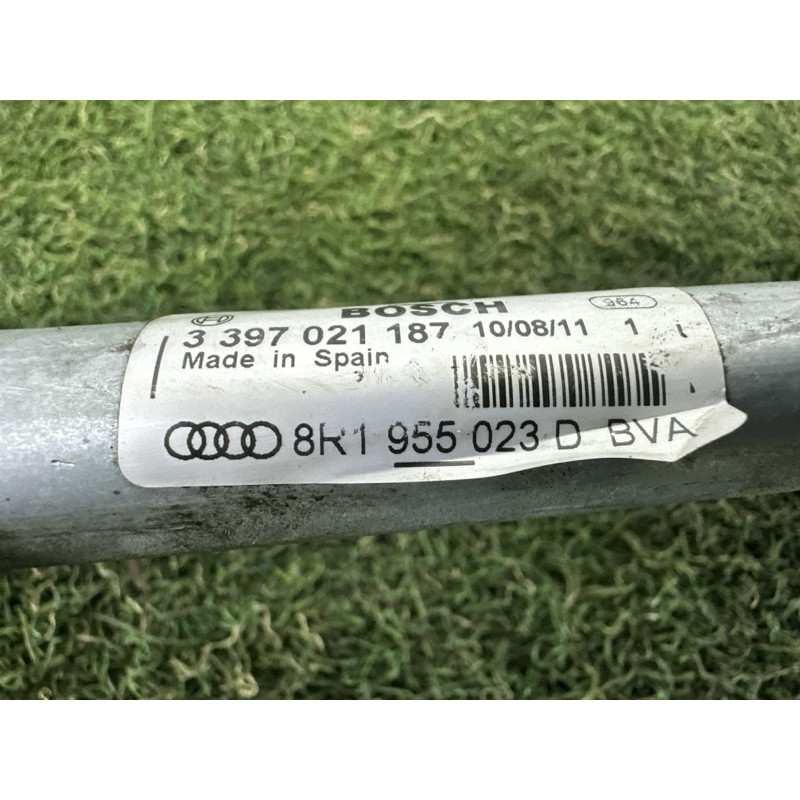 Трапеция дворников (кузов и элементы) AUDI Q5 8R 2012 3.2 8R1955023D