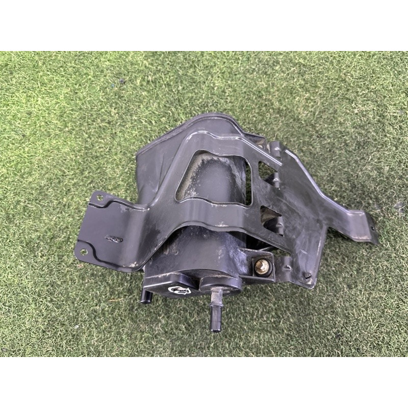 Паливний абсорбер (паливна система) LAND ROVER Range Rover Velar L560 2018 2.0 LR092386