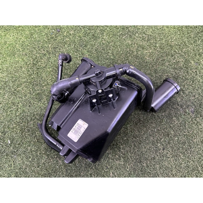 Абсорбер топливный (топливная система) BMW X5 F15 2015 3.0 16117327885