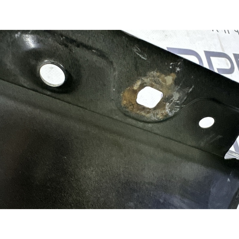 Крыло (наружные элементы кузова) Volkswagen Touareg NF 2012 3.0 7P6821105E