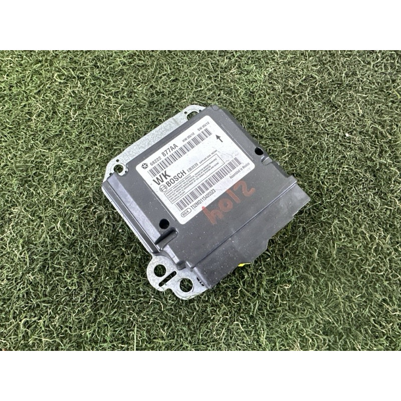 Блок управления airbag (airbag / безопасность) Jeep Grand Cherokee WK2 2014 5.7 HEMi 68222877AA
