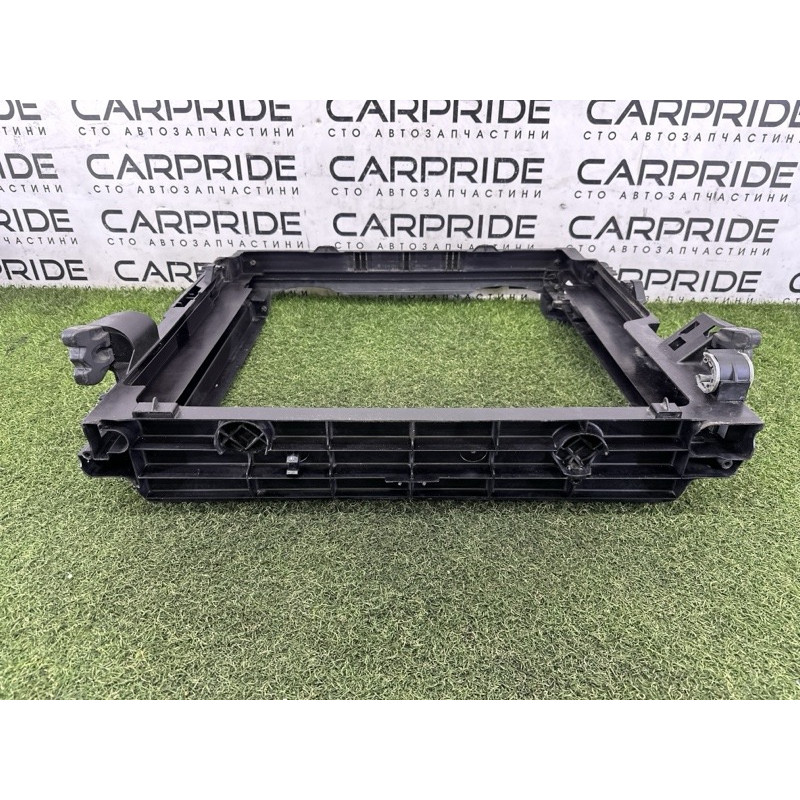 Рамка радиатора (кузов и элементы) BMW X5 E70 2012 4.4 17117631474