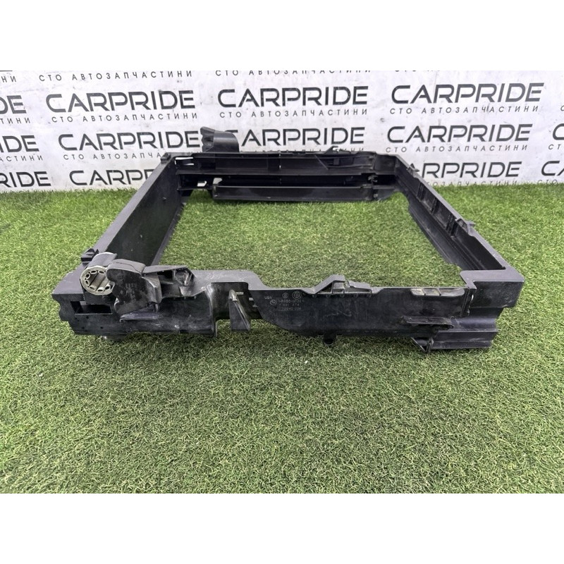 Рамка радиатора (кузов и элементы) BMW X5 E70 2012 4.4 17117631474