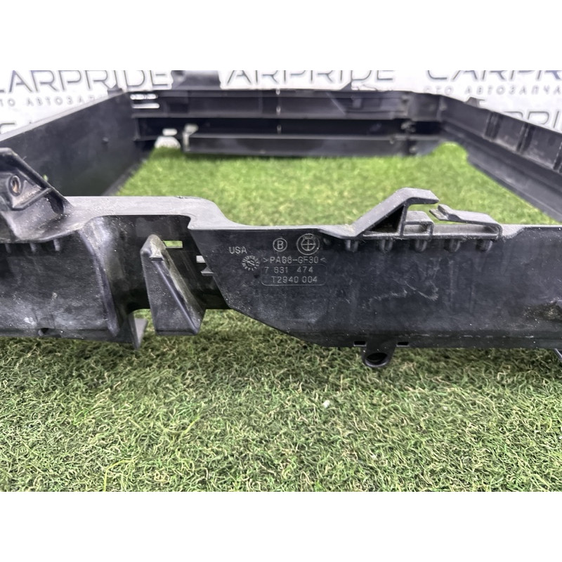 Рамка радиатора (кузов и элементы) BMW X5 E70 2012 4.4 17117631474