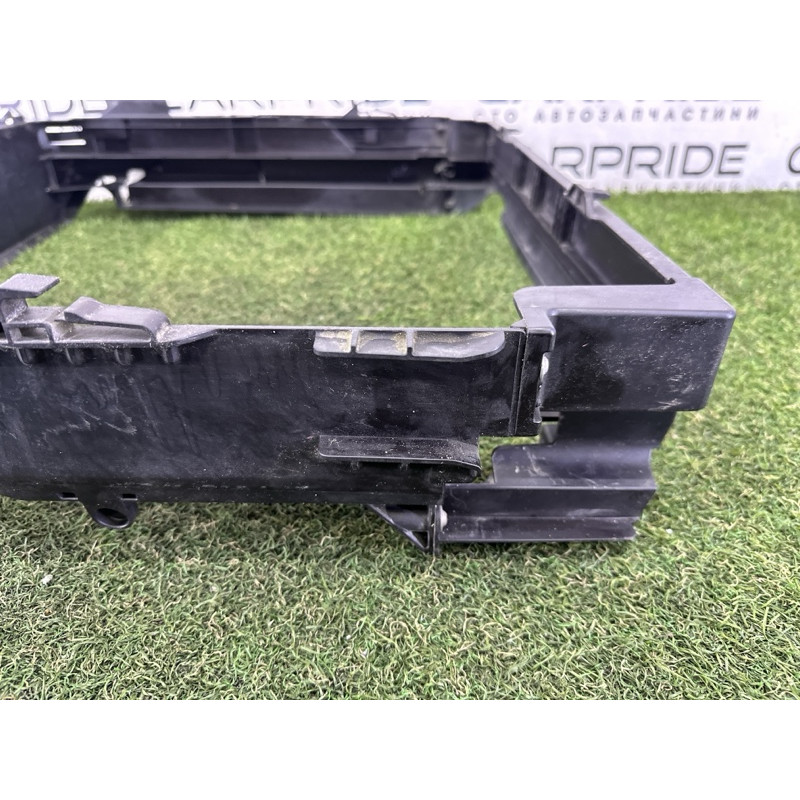 Рамка радиатора (кузов и элементы) BMW X5 E70 2012 4.4 17117631474