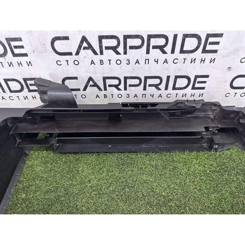 Рамка радиатора (кузов и элементы) BMW X5 E70 2012 4.4 17117631474