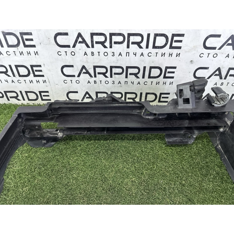 Рамка радиатора (кузов и элементы) BMW X5 E70 2012 4.4 17117631474