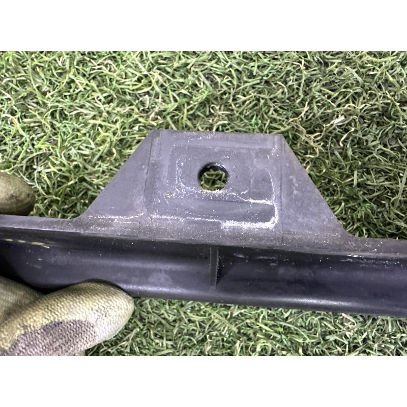 Повітропровід радіатора (кузов і елементи) LAND ROVER Range Rover Velar L560 2018 2.0 LR092462