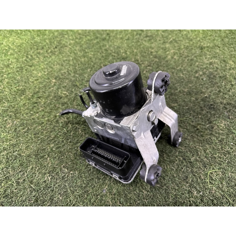 Блок ABS (гальмівна система) BMW X3 F25 2013 2.0 34516881325