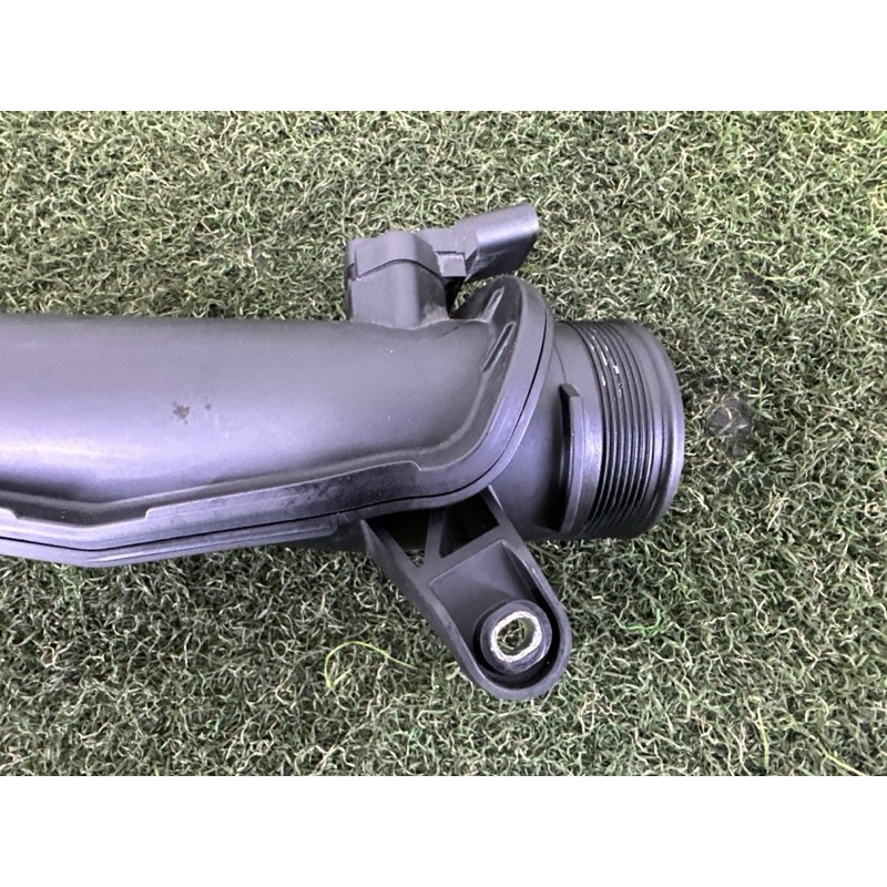 Патрубок інтеркулера (двигун та елементи) Volkswagen Touareg NF 2012 3.0 7P0145770