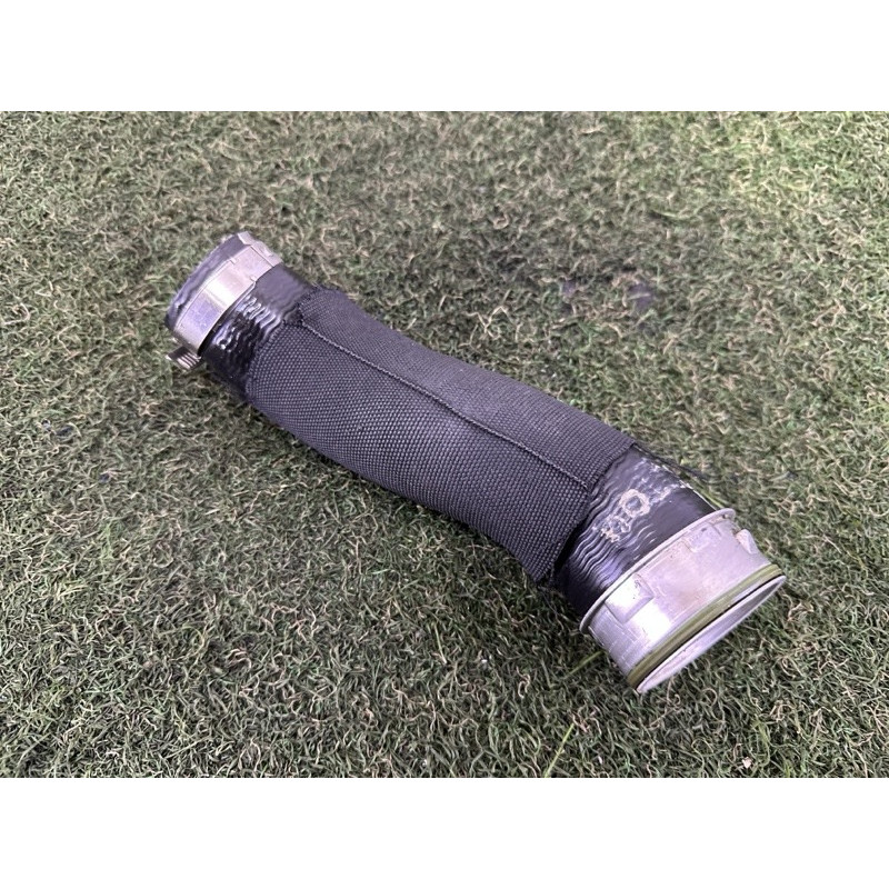 Шланг (система охолодження) Volkswagen Touareg NF 2012 3.0 7P0145943