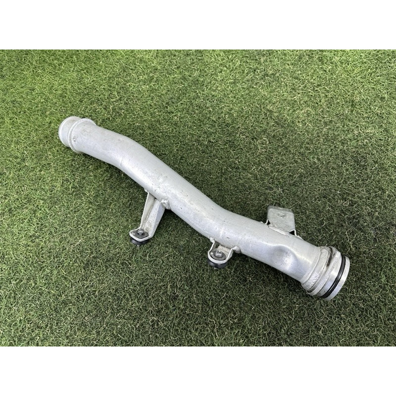Патрубок интеркулера (двигатель и элементы) Volkswagen Touareg NF 2012 3.0 7P0145762A