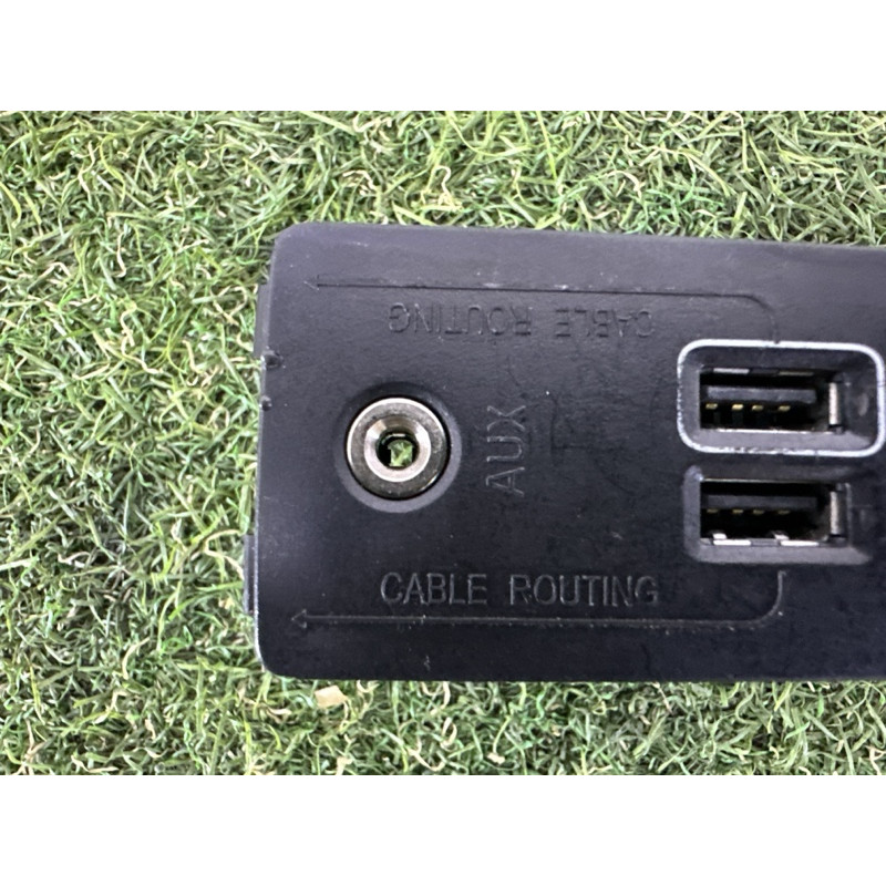 Гніздо USB/AUX (электрика) Volvo XC90 T6 2017 2.0 31407038