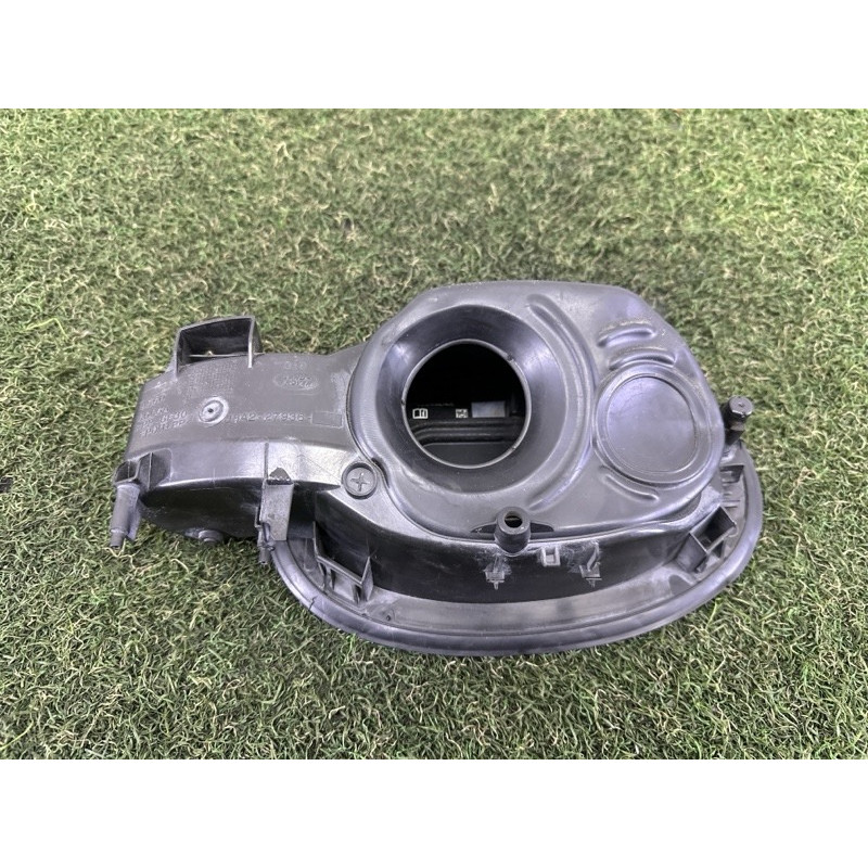 Лючок топливного бака (кузов и элементы) LAND ROVER Range Rover Velar L560 2018 2.0 LR092637