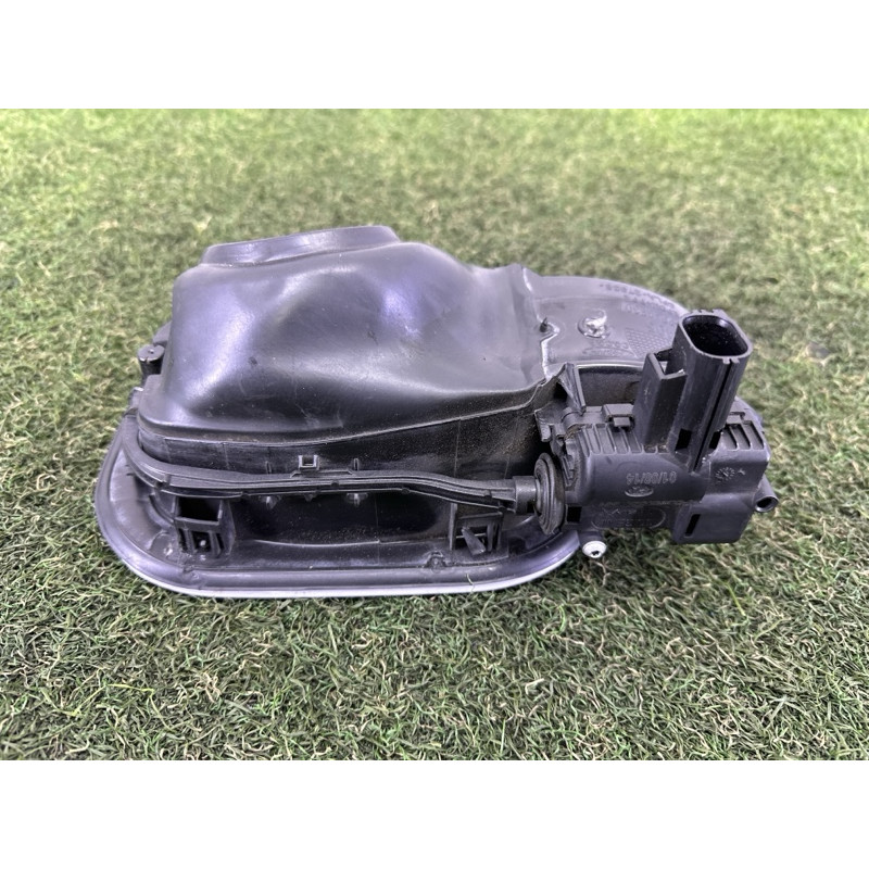 Кришка паливного бака (кузов и элементы) LAND ROVER Range Rover L405 2014 5.0 LR035612