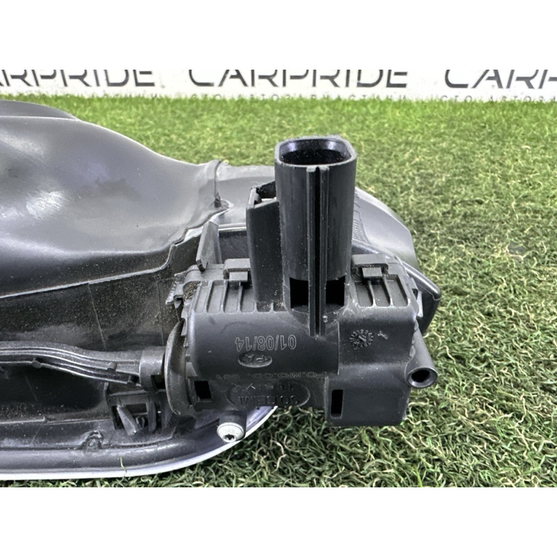 Кришка паливного бака (кузов и элементы) LAND ROVER Range Rover L405 2014 5.0 LR035612