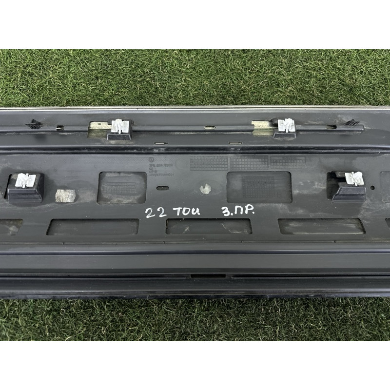 Накладка двери внешняя (кузов и элементы) Volkswagen Touareg NF 2012 3.0 7P6854950HGRU