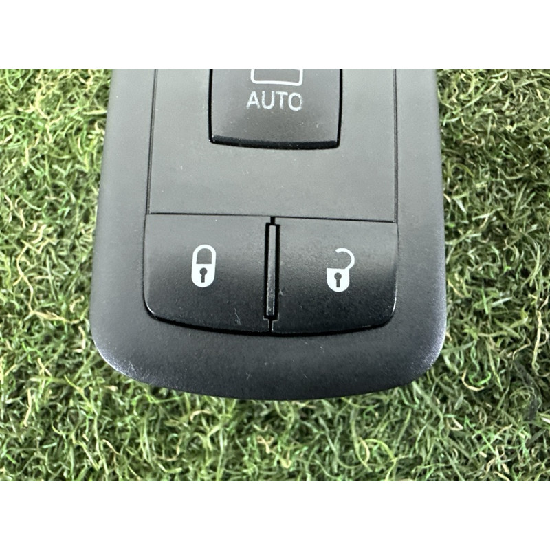Кнопка стеклоподъемника (электрика / кнопки) Jeep Grand Cherokee WK2 2014 5.7 HEMi 68086692AD