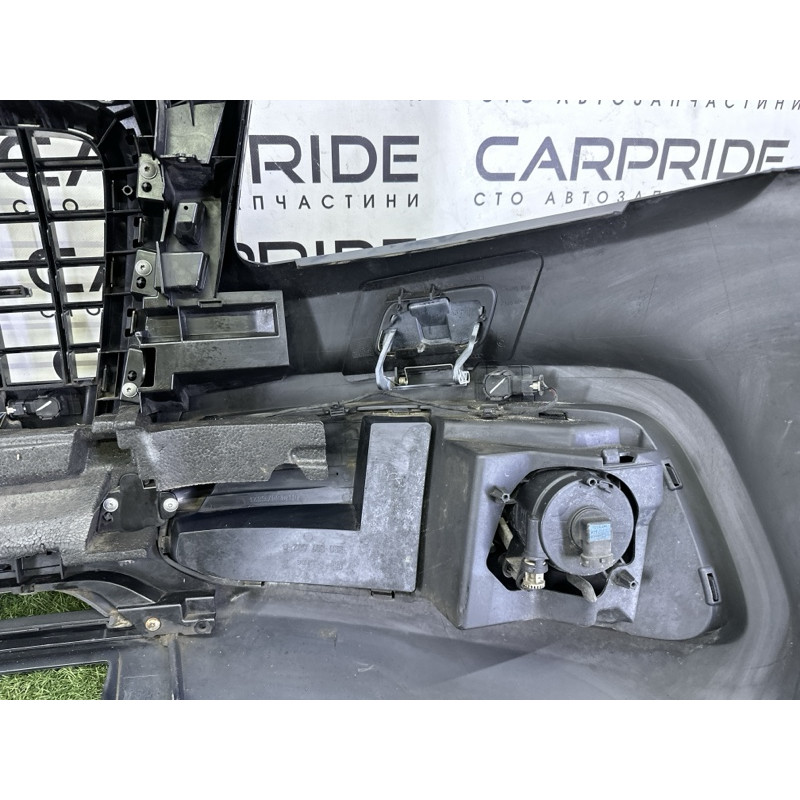 Бампер (наружные элементы кузова) AUDI Q5 8R 2012 3.2 8R0807105CGRU