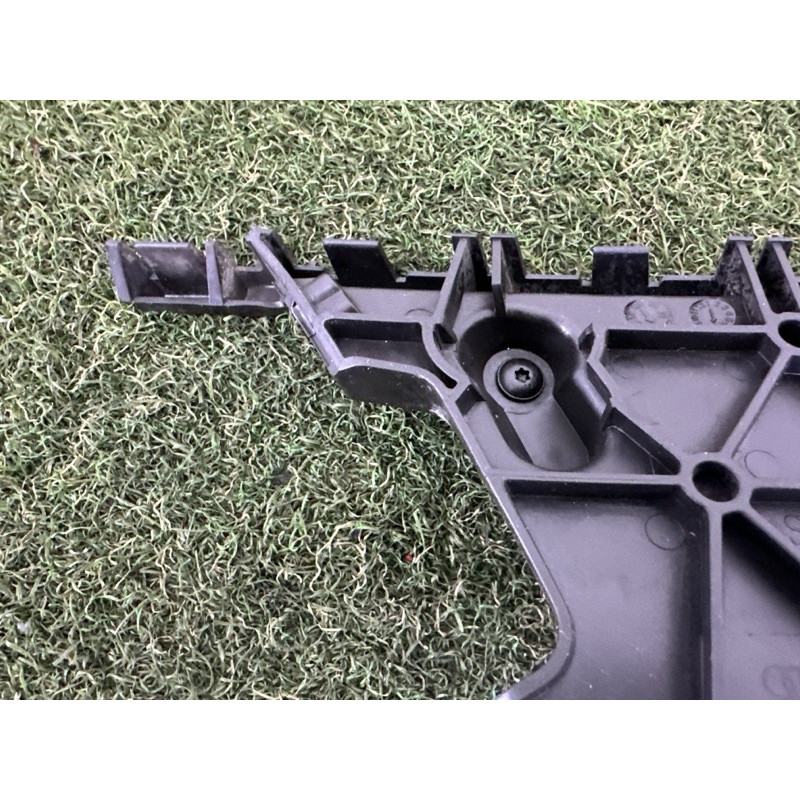 Крепление бампера (кузов и элементы) AUDI Q5 8R 2012 3.2 8R0807453C