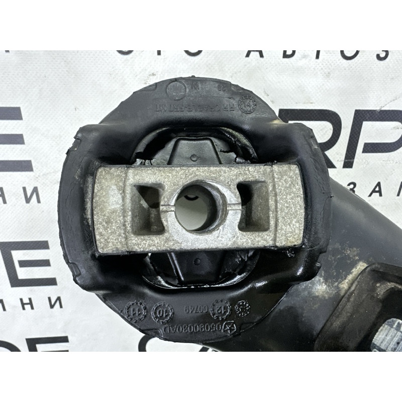Подрамник (подвеска) Jeep Grand Cherokee WK2 2014 5.7 HEMi 52124640AK