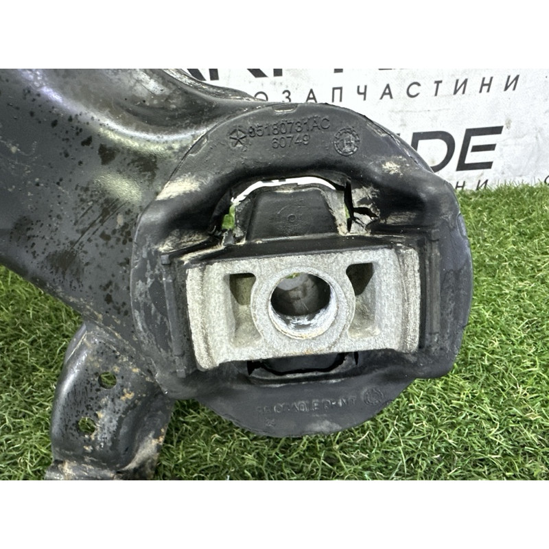 Подрамник (подвеска) Jeep Grand Cherokee WK2 2014 5.7 HEMi 52124640AK