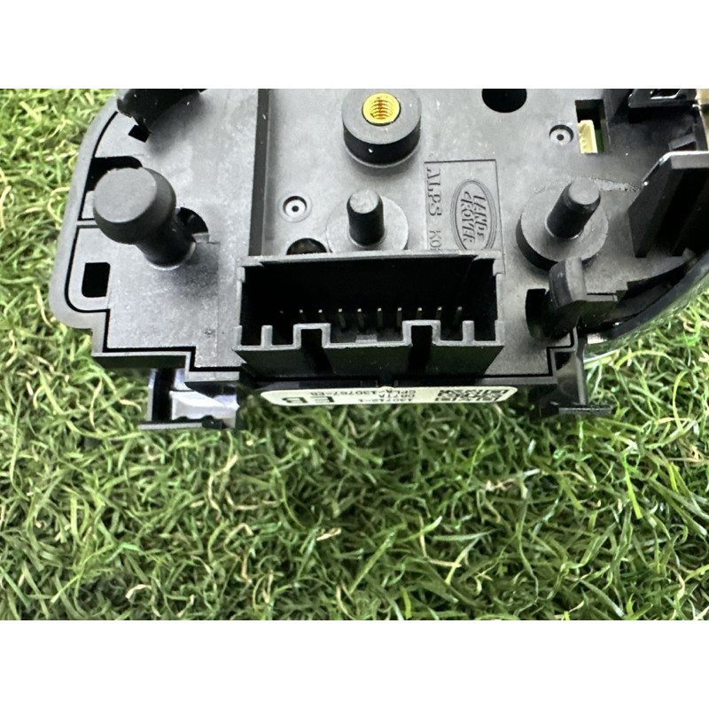 Кнопки керма (электрика / кнопки) LAND ROVER RANGE ROVER Sport L494 2014 5.0 LR037452