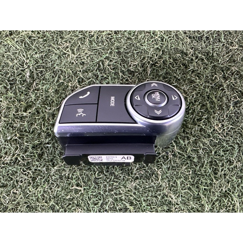 Кнопки руля (электрика / кнопки) LAND ROVER RANGE ROVER Sport L494 2014 5.0 LR037419