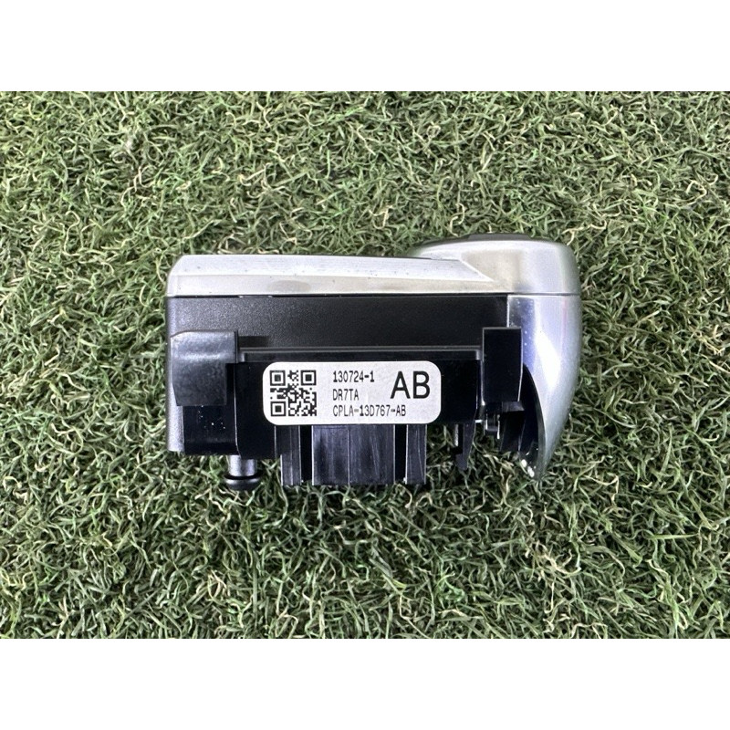 Кнопки руля (электрика / кнопки) LAND ROVER RANGE ROVER Sport L494 2014 5.0 LR037419