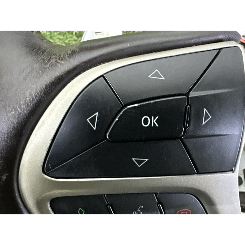 Кермо (салон) Jeep Grand Cherokee WK2 2014 5.7 HEMi 5QV291ULAA
