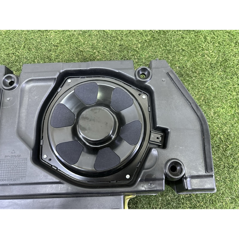 Сабвуфер (электрика) LAND ROVER Range Rover L405 2014 5.0 LR035187
