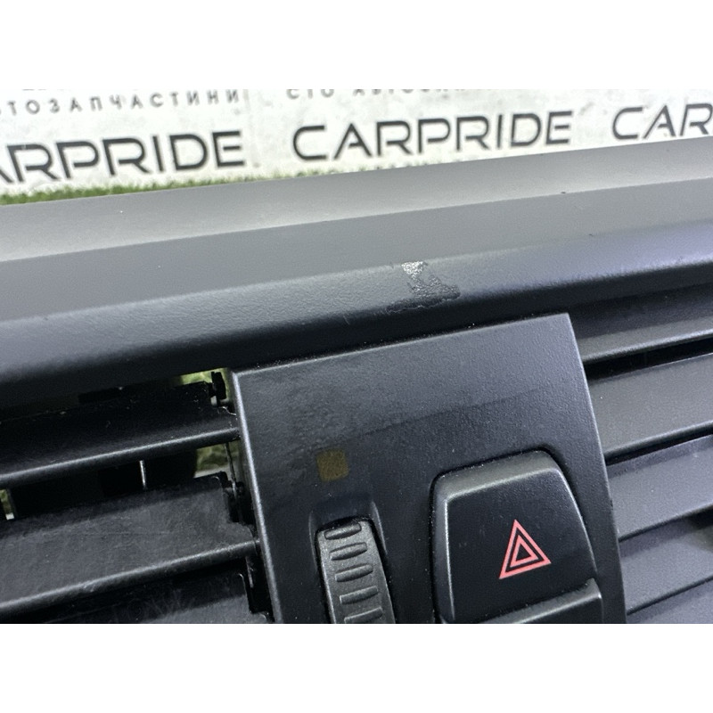 Центральный дефлектор салона (салон) BMW X3 F25 2013 2.0 64229184743