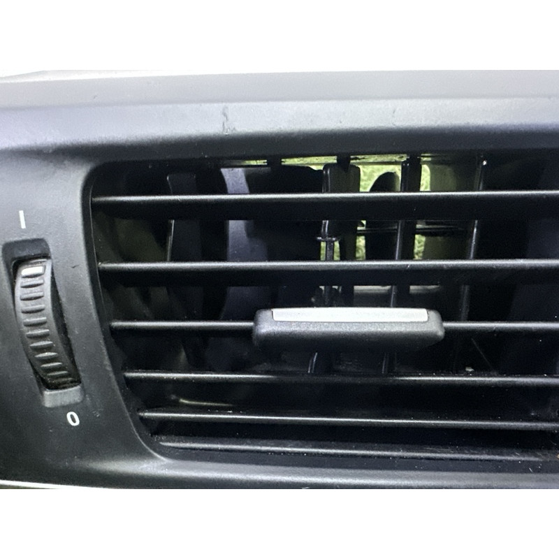 Центральный дефлектор салона (салон) BMW X3 F25 2013 2.0 64229184743